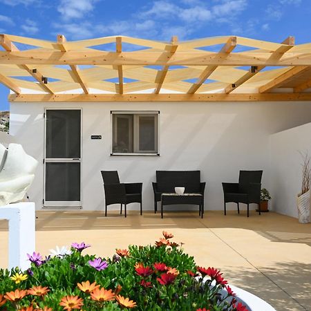 Fantasy Rooms Adamantas Exterior photo